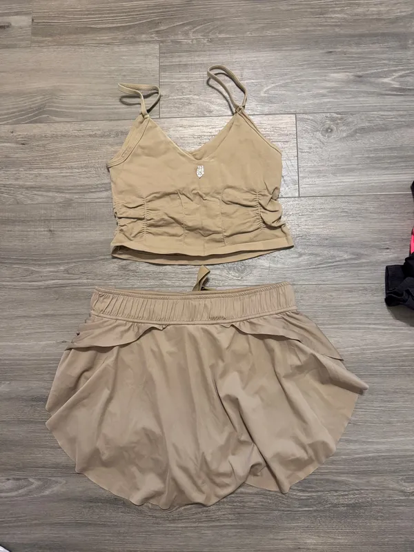 Free People Movement Set - Image 2