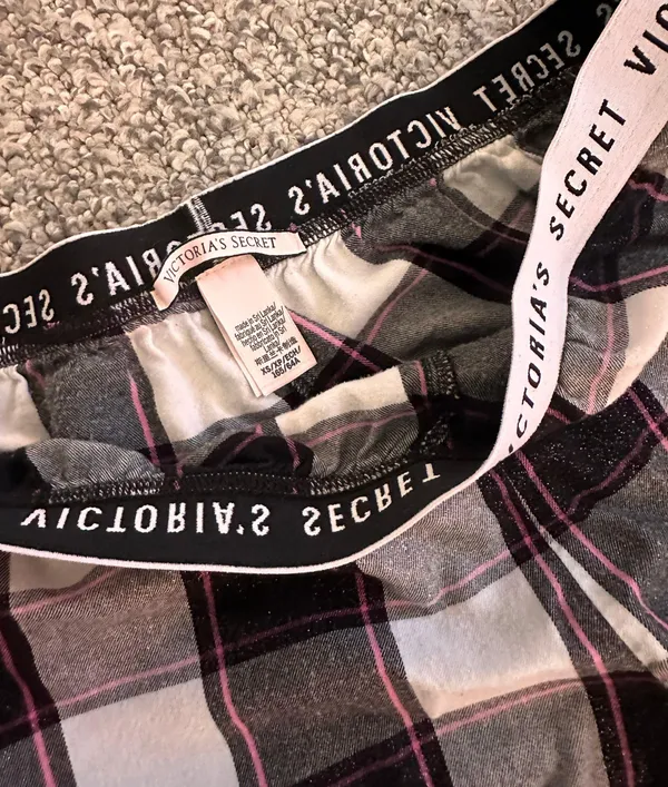 Victoria’s Secret plaid pajama pants Oversized - Image 4