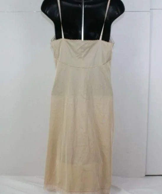 NWT Ladies/Women's Vintage Vanity Fair Long Nylon Nightgown Size 34 L - Image 4