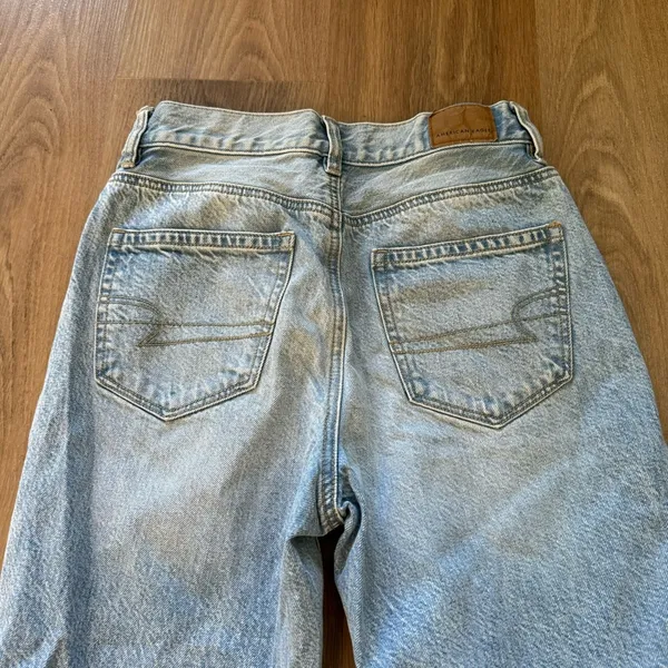 American Eagle Light Wash Distressed Jeans - Image 2