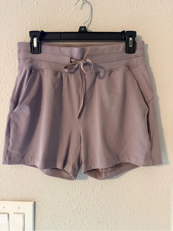 Lululemon Women’s Pull-On Athletic Shorts in Mauve - Image 3