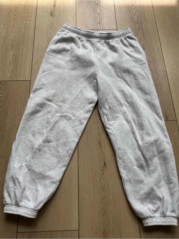 Aritzia TNA Sweatfleece Cozy Fleece Mega Fit Heather Grey Sweatpants Size Medium - Image 9