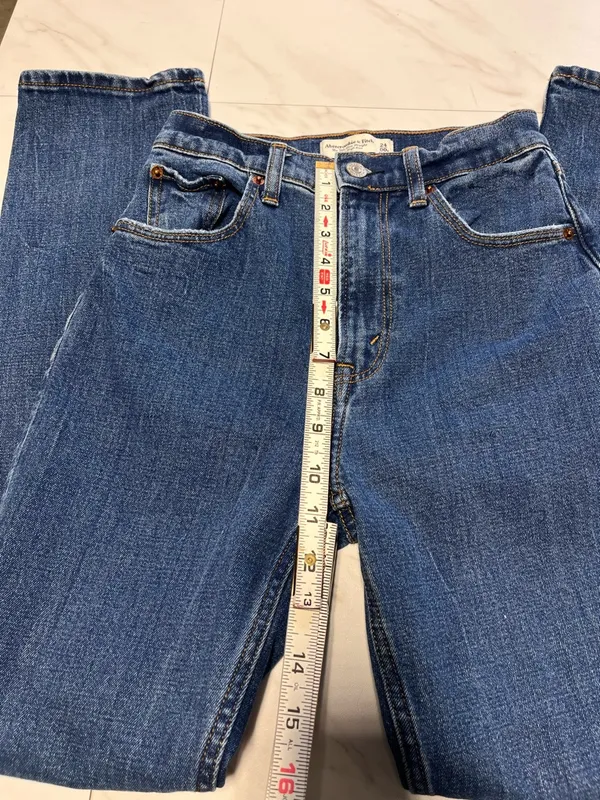 Abercrombie Curve Love Short Ultra High Rise 90s slim straight size 24 - Image 8
