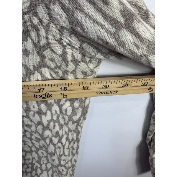 Gap Cardigan Sweater Womens Large Tan‎ Leopard Print Cotton V-Neck Button Front - Image 6