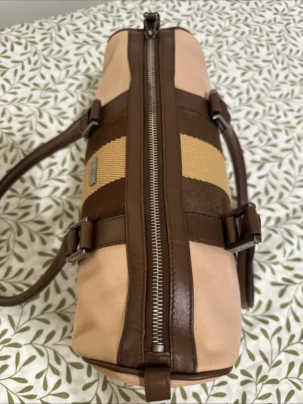 Gucci Boston Canvas Handbag - Image 10