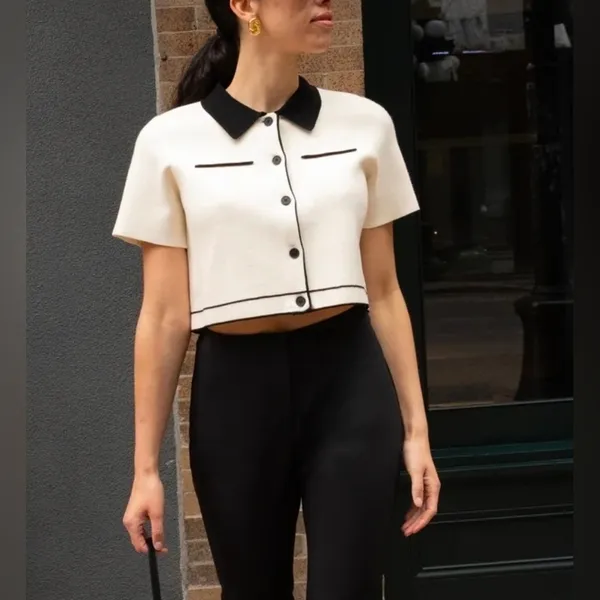 New Cropped Knit Contrast Trim Top Size XS - Image 3