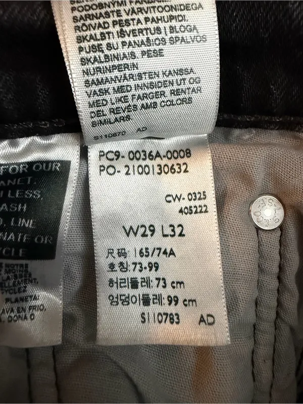Levi’s 501 Curve Black Straight Leg Button Fly Jeans W29 L32 Faded Wash - Image 4