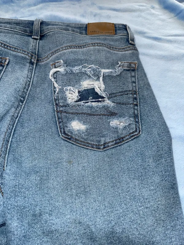 American Eagle Mom Jeans - Image 5