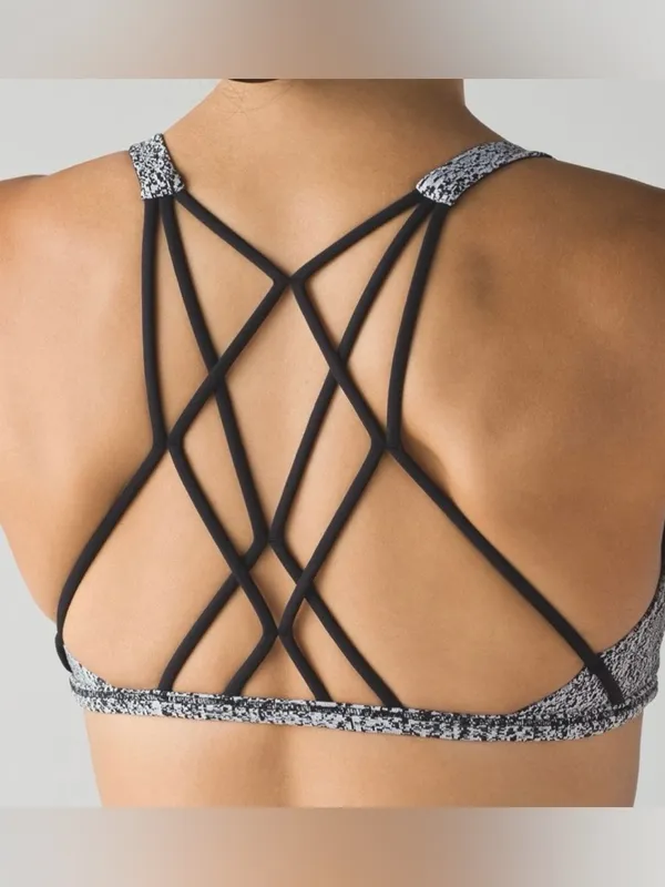 Lululemon Free To Be Zen Bra Power Luxtreme Spray Jacquard White Black Size 6 - Image 2