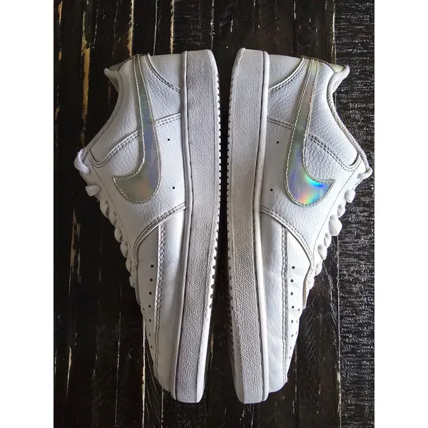 Nike Sneakers Women's Size 8 - Image 4