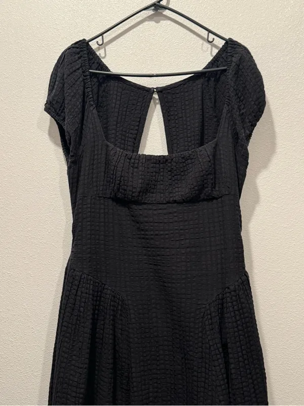 Free People Ciara Pucker Midi Dress Black M NWOT Pockets - Image 4