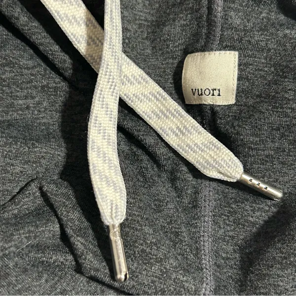 Vuori Performance DreamKnit Joggers Black Heathered Loungewear Cozy Casual - Image 2