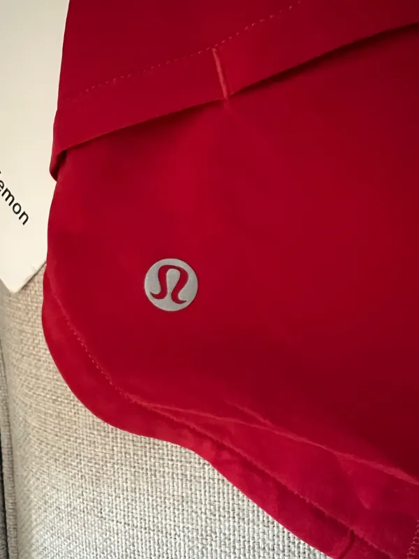 Lululemon Speed Up Shorts 2.5" Low-Rise - Image 6