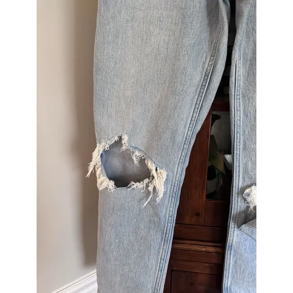 Abercrombie Jeans The Dad High Rise Curve Love, Ripped Wash 26/2S Distressed - Image 14
