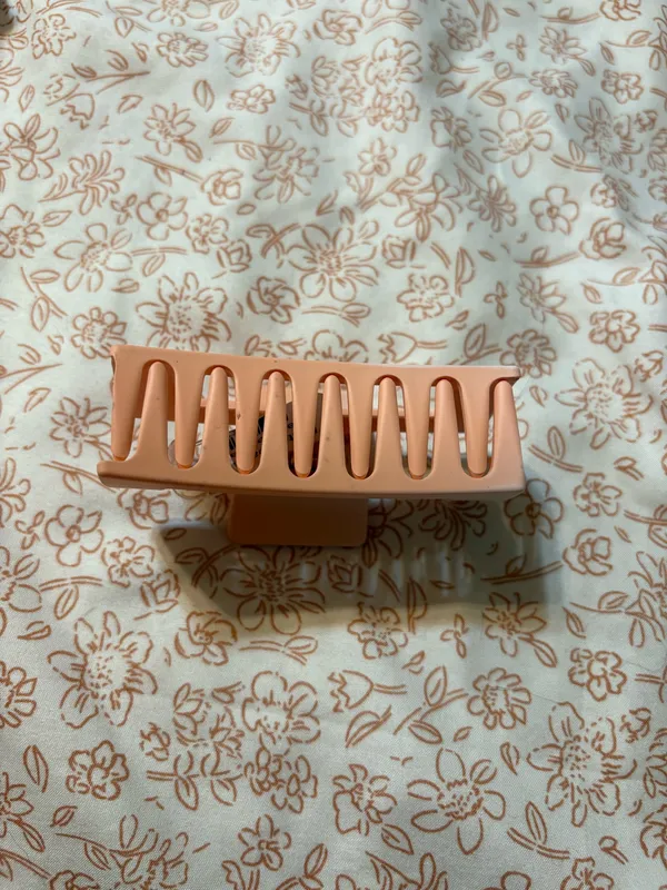 Boutique Hair Clip - Image 4