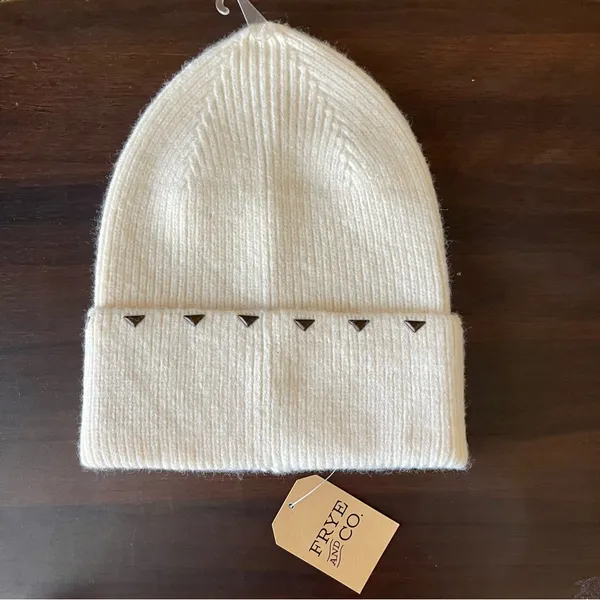 FRYE & CO | Cream Studded Knit Skull Hat - Image 10