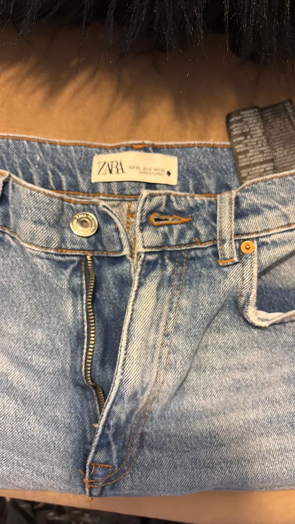 High-Waisted Jean Shorts ZARA - Image 2