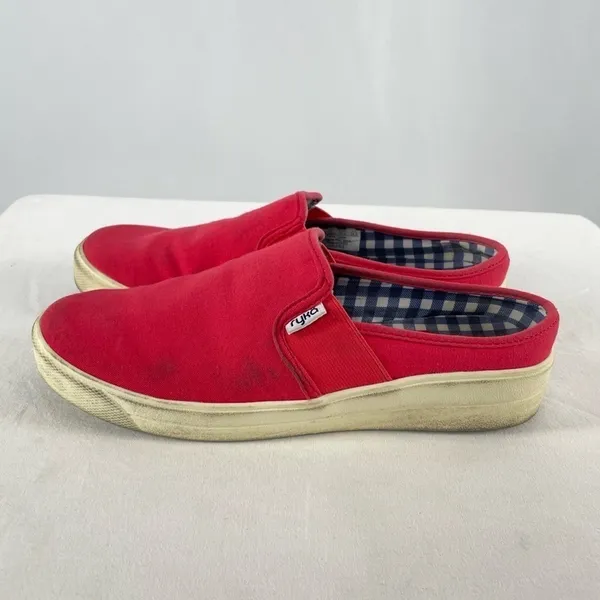 Ryka Valerie Closed Toe Slip On Flats in Red Size‎ 7.5 - Image 2