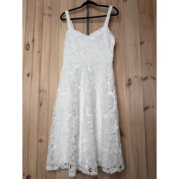 NWT Lulus Divine Beauty White Lace Midi Dress With Pockets Classy Elegant Size L - Image 2