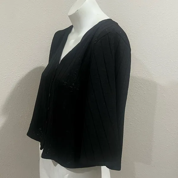 H&M black short sleeve button up cardigan - Image 4
