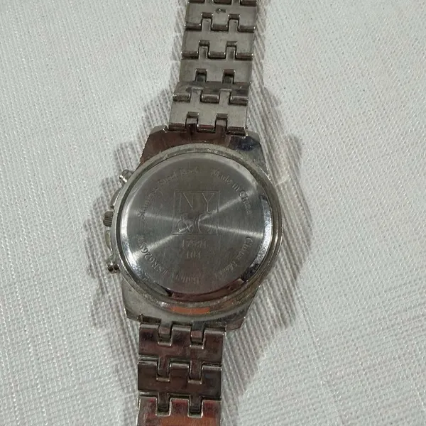 Lot of 4 Women's Vintage & Modern Watches - Avon, Kenneth Cole, Seiko - Image 8