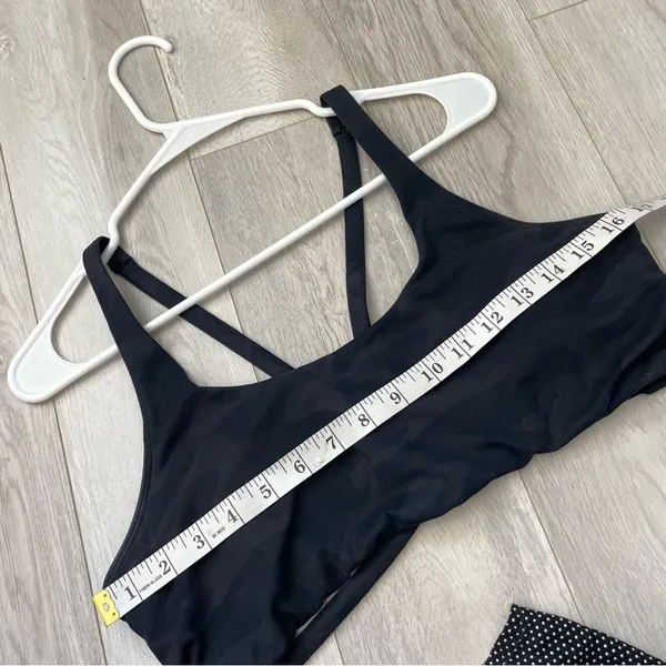 Vuori Sports Bra caged strappy camo yosemite womens Black (large) workout gym - Image 5