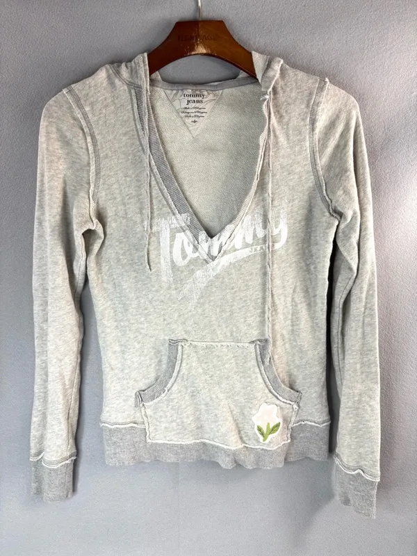 Tommy Hilfiger Jeans S Light Gray V-Neck Hoodie with Floral Patch - Image 2