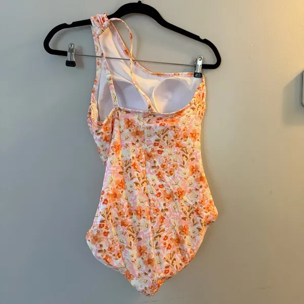 Kona Sol NWOT Floral Asymmetrical Neckline One Piece Bikini Size Medium - Image 4