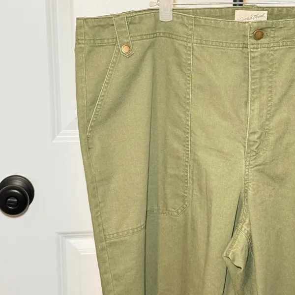 Universal Threads NWT Womens High-Rise Utility Wide Leg Pants Size 18 - Image 2