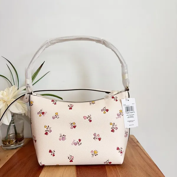 NWT Coach Zip Top Shoulder Bag With Heart‎ Print - Image 4