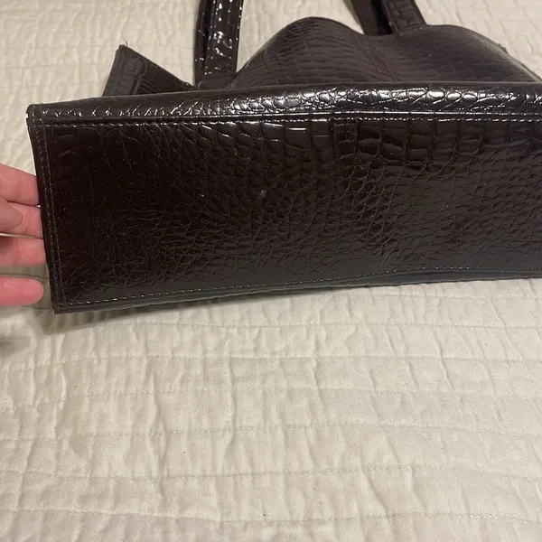 Brown crocodile print purse; no brand - Image 5