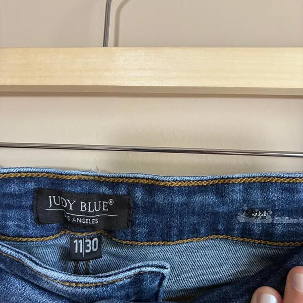 Judy Blue slim fit women's size 11/30 blue jeans medium wash cotton blend casual - Image 3