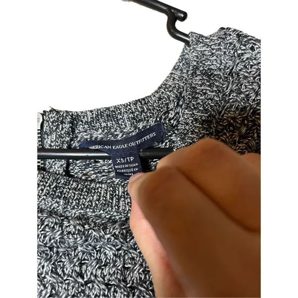 American‎ Eagle Gray Knit Sweater Size XS - Image 5