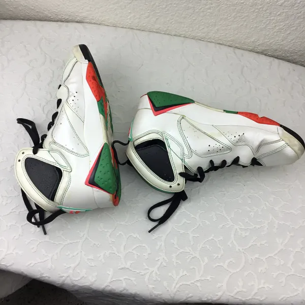 Nike Jordan Size 6 Youth Retro Basketball 705417-138 White Verde Sneakers - Image 10