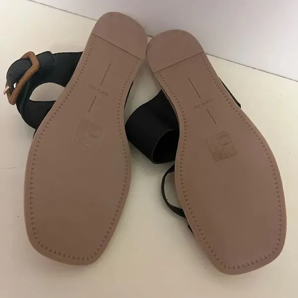 NWOB Dolce Vita Perris Sandal - size 8.5 - Image 2