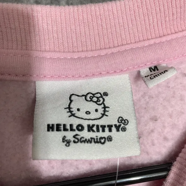 Hello Kitty Sweatshirt Womens‎ Medium Pink Chenille Patch Sanrio Pullover Fleece - Image 3