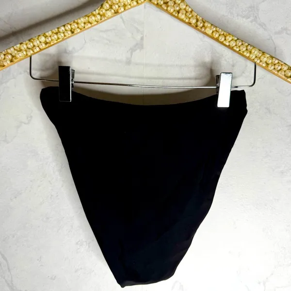 Beach Riot Black High-Waisted Bikini Bottom - Image 5