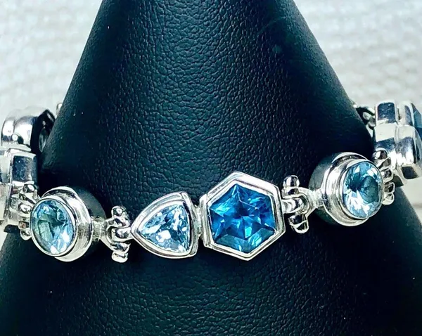 FACETED BLUE TOPAZ Sterling Silver Toggle Bracelet - Image 10