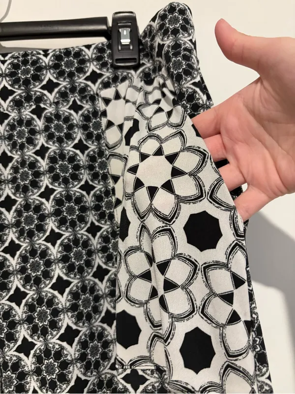 New directions pull on floral boho Printed Wide-Leg Pants Black‎ & White medium - Image 3