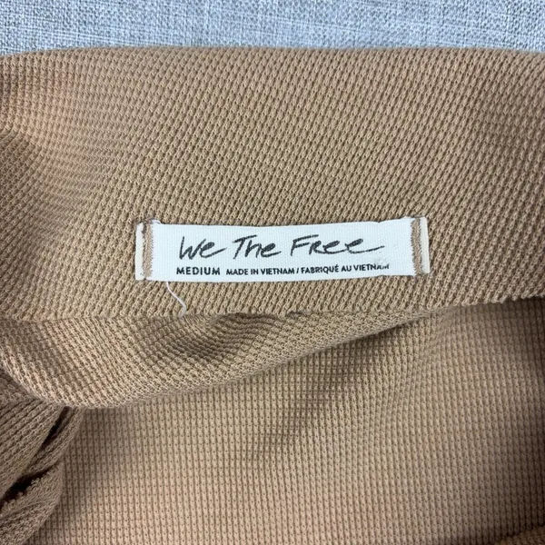 We The Free Shirt Womens Medium Beige Cropped Boat Neck Long Sleeve Stretch Knit - Image 4