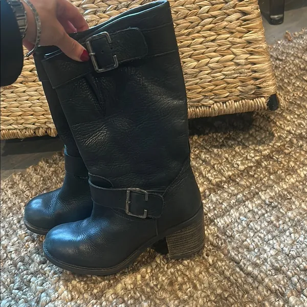 Non Signe Black Leather Buckle Moto Mid Calf Chunky Boots - Image 5