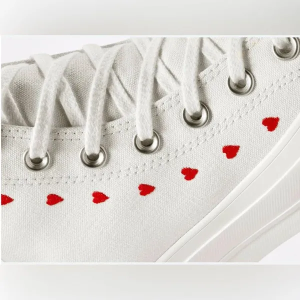 Converse Chuck Taylor High-Top All Star Lift Platform Sneakers W/Hearts Size 9.5 - Image 4
