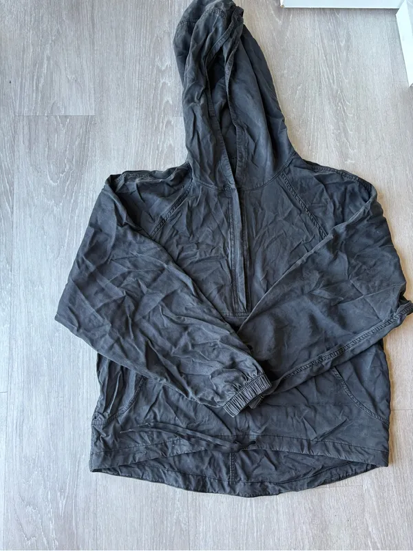 Lululemon City Stroll Half Zip Hoodie Black Size 8 Tencel - Image 4