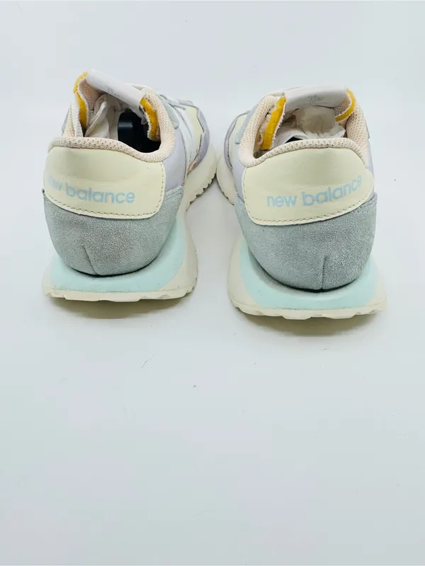 New Balance 237 Color Violet Haze Macadamia Nut SZ 8 W237PC - Image 3