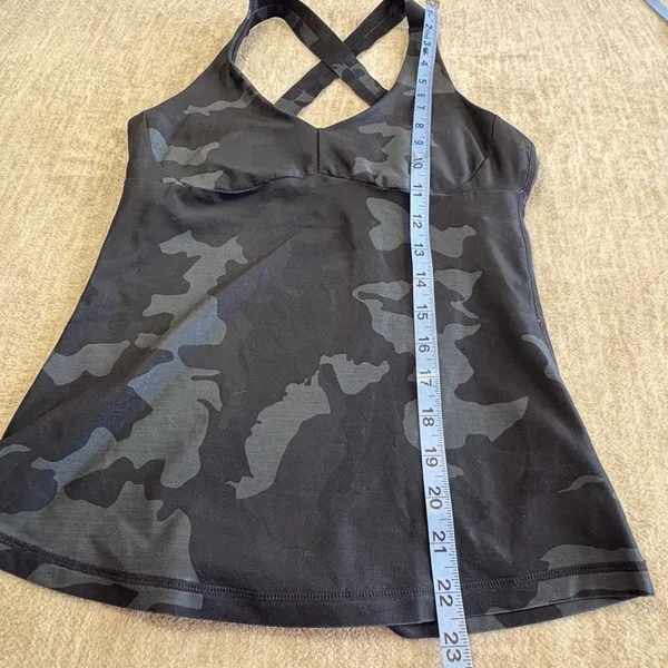 Prana Layna Tank Womens XS Crisscross Back Gray Camo‎ Yoga Gym Workout Gorpcore - Image 3