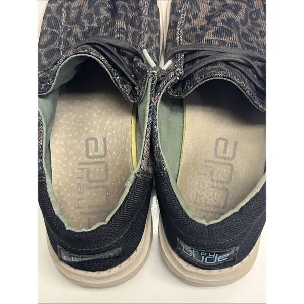 Hey Dude Shoes Wendy Sox Leo Brown Women’s Size 6 Slip On Loafer Fabric Leopard - Image 7