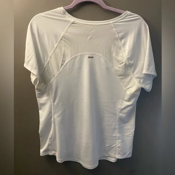 Old Navy Active Shirt - Image 2