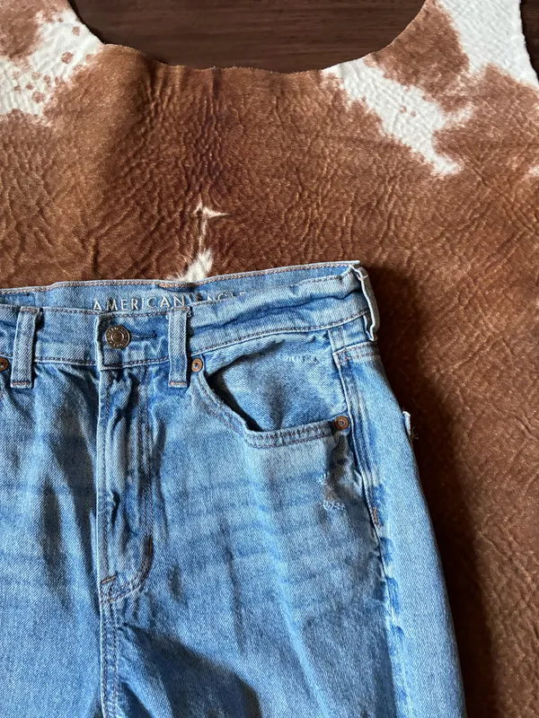 American Eagle real good strigid highest rise baggy straight Size 4 regular - Image 2