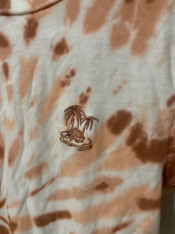 Billabong Pink Tie Dye Shirt with Palm Tree Embroidery - Image 3