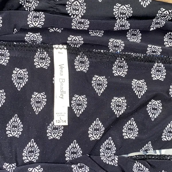 Vera Bradley bikini swimsuit size medium/large navy paisley - Image 5